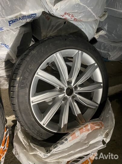 Комлект колес ориг. 19R. Audi A6 C8