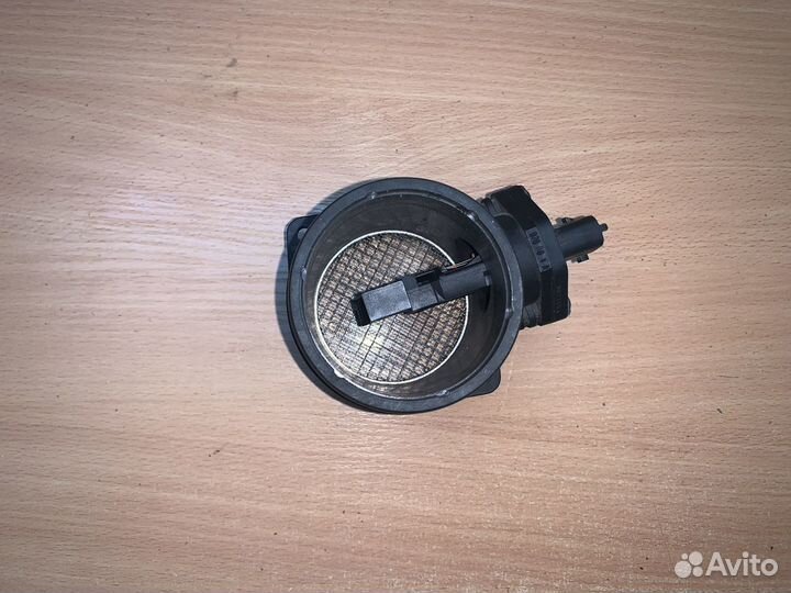 Расходомер воздуха volvo S60 2000-2009)