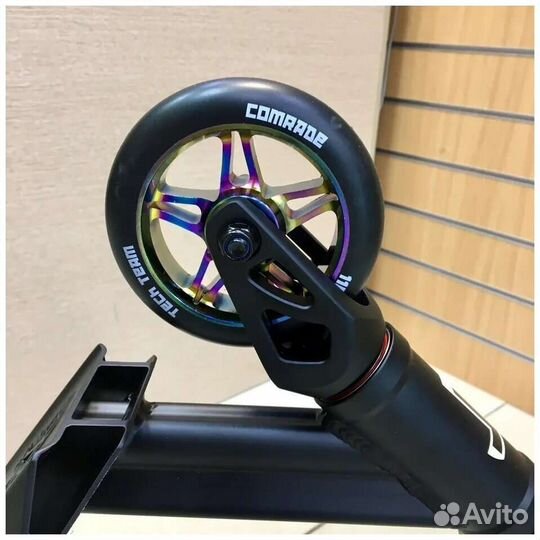 Трюковой самокат tech team comrade 2021