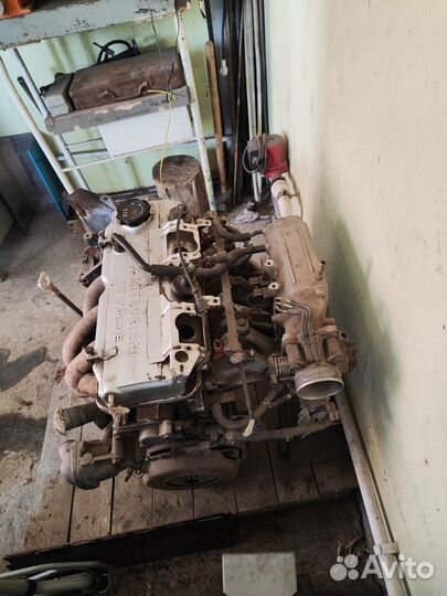 Мотор от mitsubishi carisma