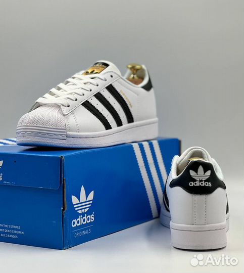 Кроссовки женские Adidas Superstar