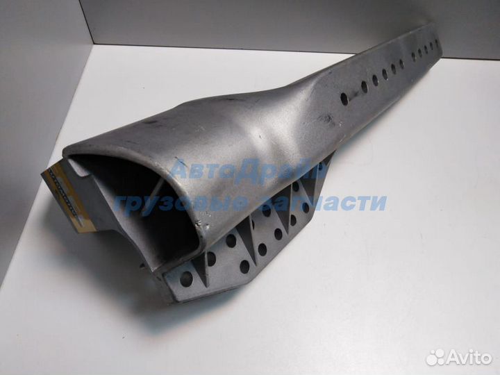 Крепление порога Мерседес Актрос