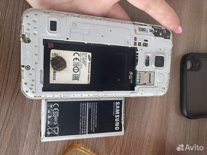 Телефон Samsung