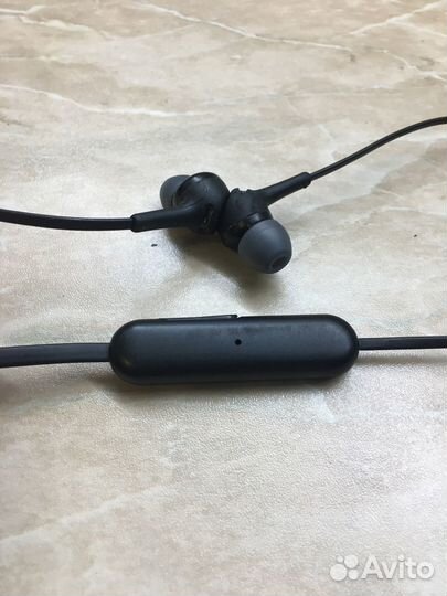 Беспроводные наушники Sony WI-XB400 Black