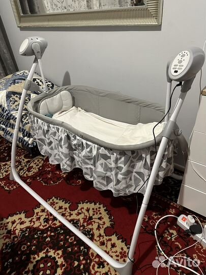 Электронная колыбель для новорожденного