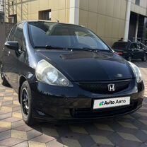 Honda Jazz 1.3 CVT, 2005, 238 437 км, с пробегом, цена 650 000 руб.