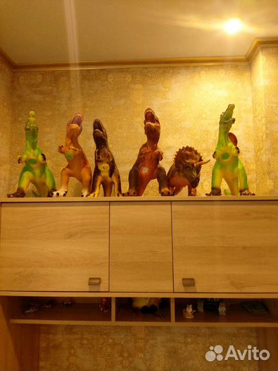 Динозавры игрушки