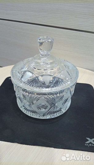 Хрустальная конфетница