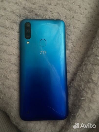 Телефон zte