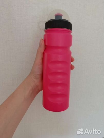 Бутылка для воды пластиковая