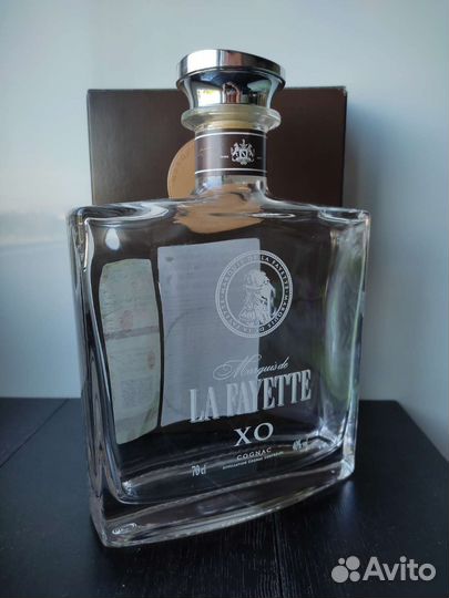 Бутылка от коньяка Маркиз де Ла Фает