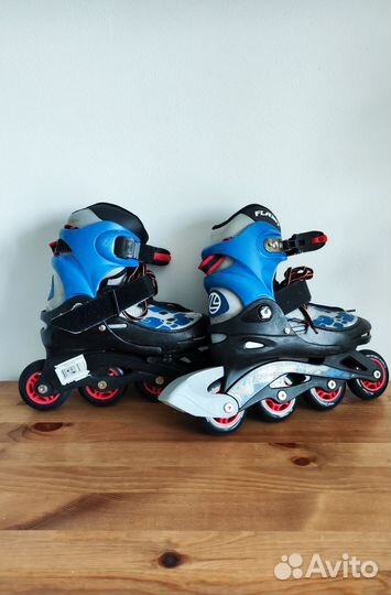 Крутые детские роликовые коньки Larsen Flash Blue