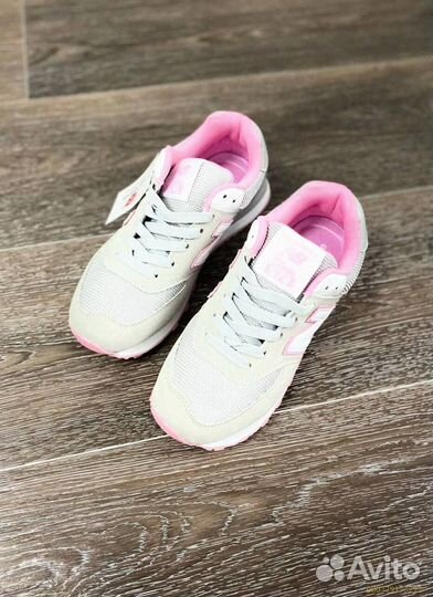 Кроссовки женские new balance