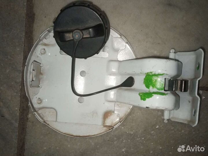 Лючок бензобака Mitsubishi Lancer 10