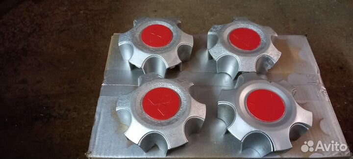 Колпачки на диски mitsubishi