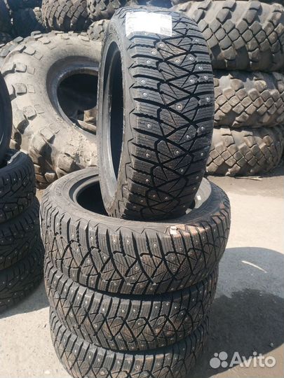 Goodyear Ultragrip 600 205/55 R16 94T