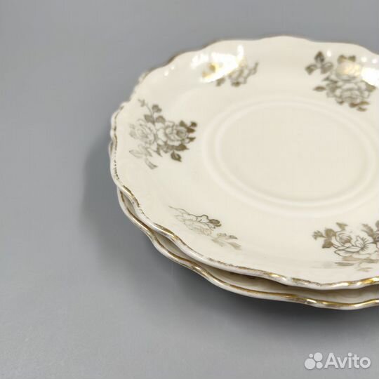 Блюдца фарфор