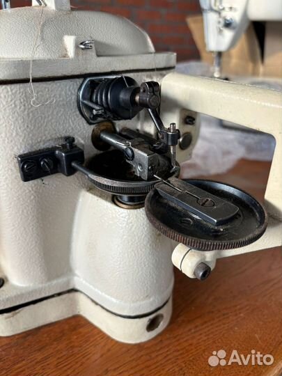 Скорняжная швейная машина