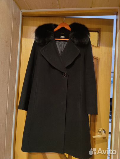 Пальто женское зимнее с мехом