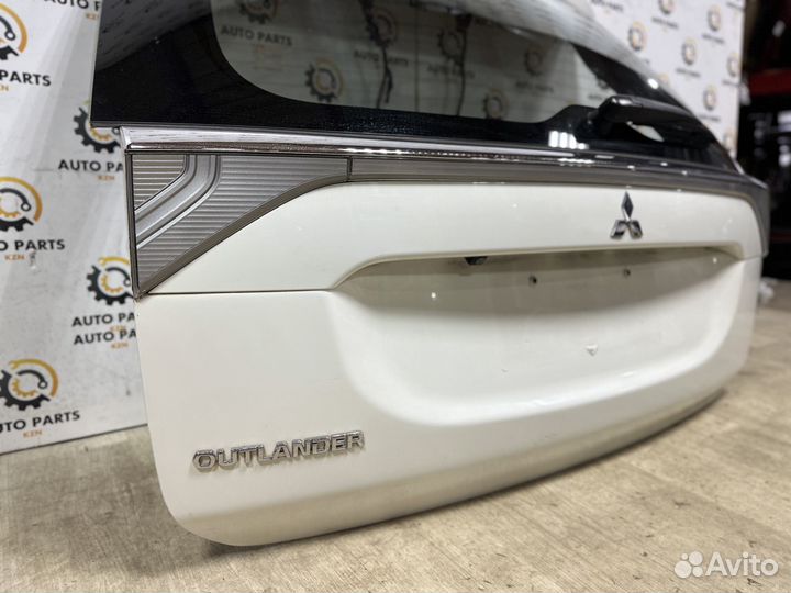 Крышка/дверь багажника Mitsubishi Outlander 3 2014