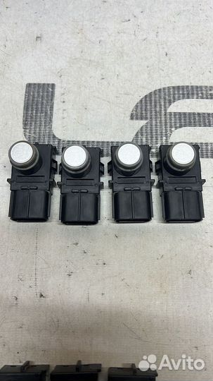 Датчик парктроника Lexus LS460 LS600LH