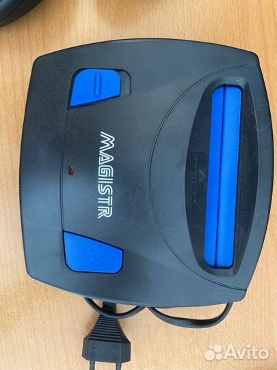 Игровая приставка sega