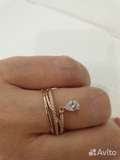 Кольцо с подвесным элементом