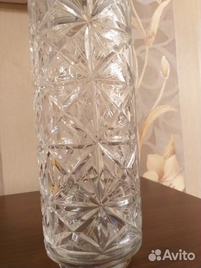 Хрустальная ваза
