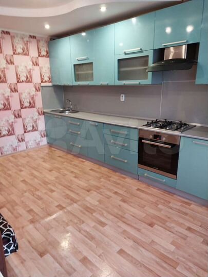 2-к. квартира, 54 м², 6/10 эт.