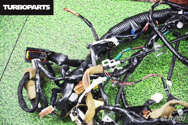 Коса салона Nissan X-Trail NT30 QR20DE 2005