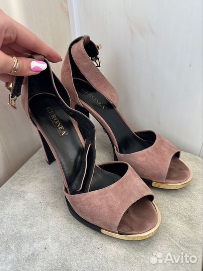 Пудровые туфли 38