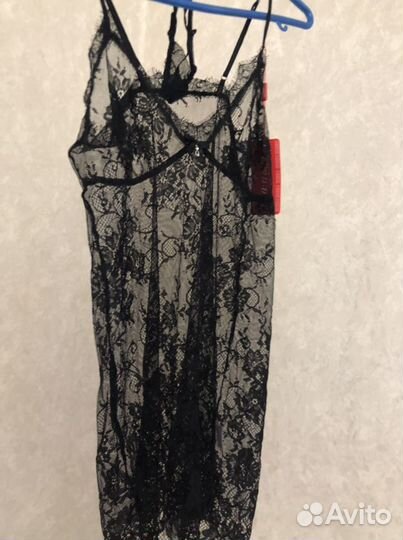 Пеньюар, майка, пижамы