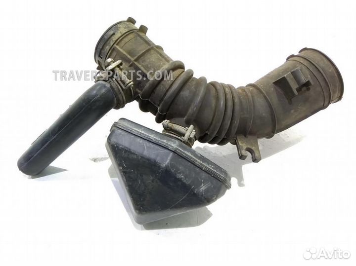 Патрубок воздушного фильтра 17881AB010