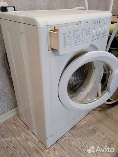 Стиральная машина indesit