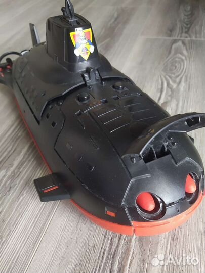 Подводная лодка игрушка