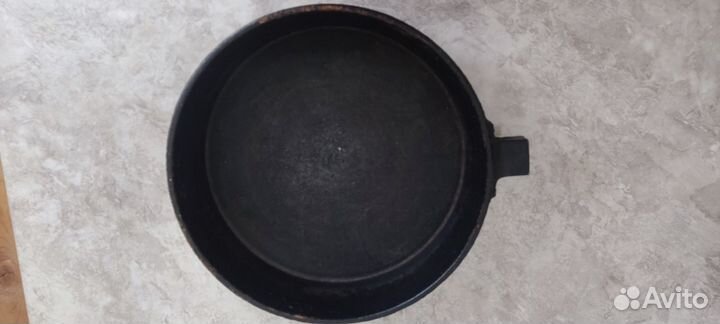 Чугунная сковорода СССР без крышки