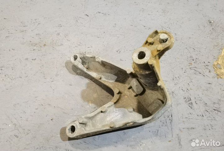 Опора кпп Renault Logan 2