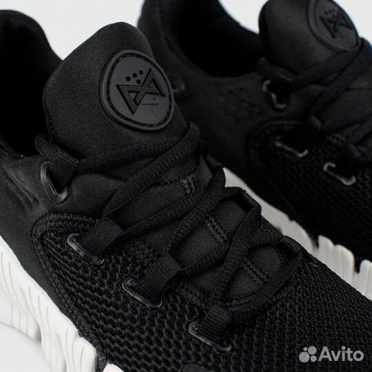 Кроссовки Nike Free Metcon 4 Black / White