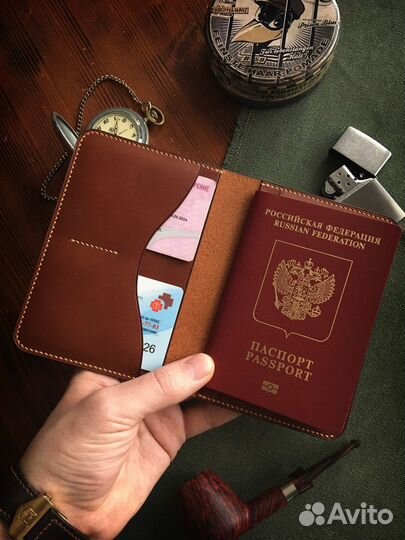 Кожаная обложка для паспорта