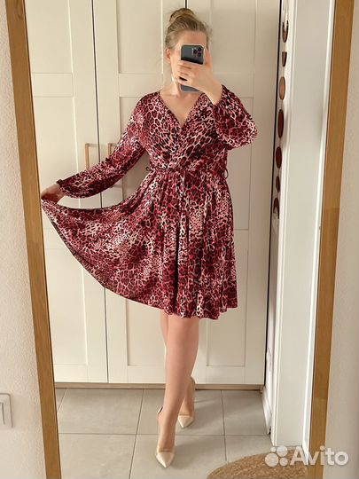 Шикарное итальянское платье