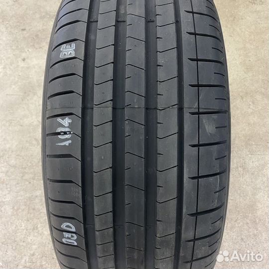 Pirelli P Zero PZ4 285/30 R21 100
