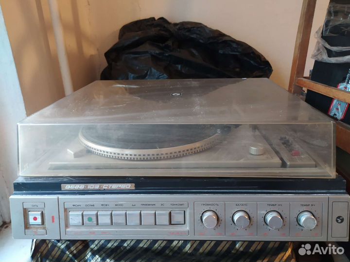 Стерео проигрыватель Вега 109