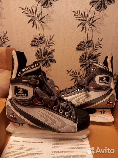 Коньки хоккейные 44 размер