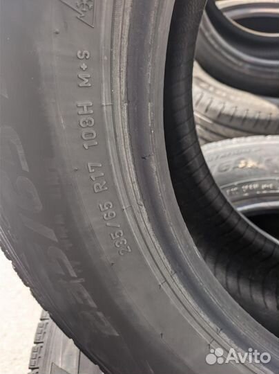 Pirelli Ice Zero 235/65 R17