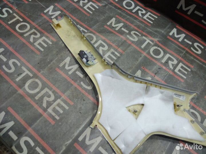 Обшивка стойки задняя правая Audi A4 B7/8E BFB