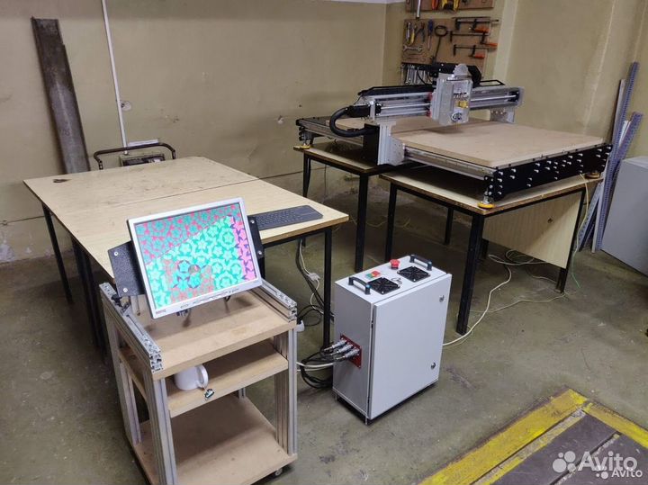 Режущий стеклорез с чпу GlassCutter