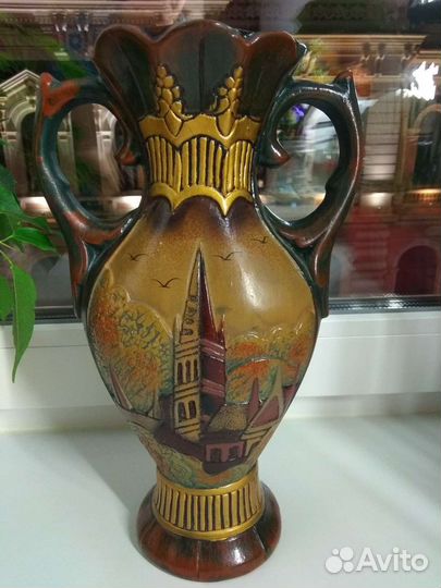 Ваза старинная, цветное стекло,графины СССР