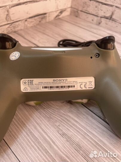 Джостик для ps4