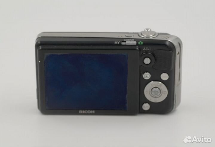 Ультракомпактный фотоаппарат Ricoh Caplio R7