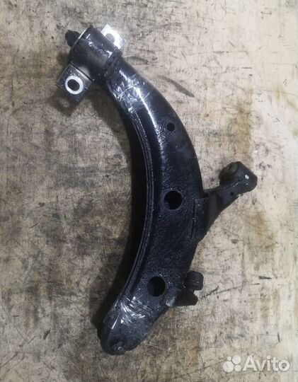 Рычаг Subaru Forester sg5 передний нижний